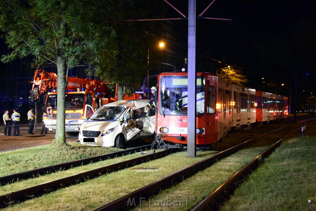 VU PKW Strab Koeln Niehl Amsterdamerstr Friedrich Karlstr P186.JPG - Miklos Laubert